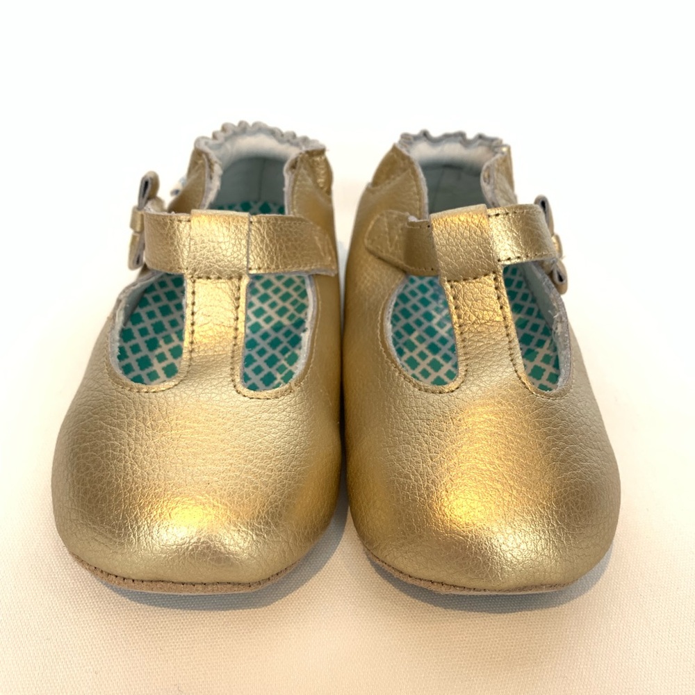 Robeez gold toddler soft sole shoes Mary Jane 6